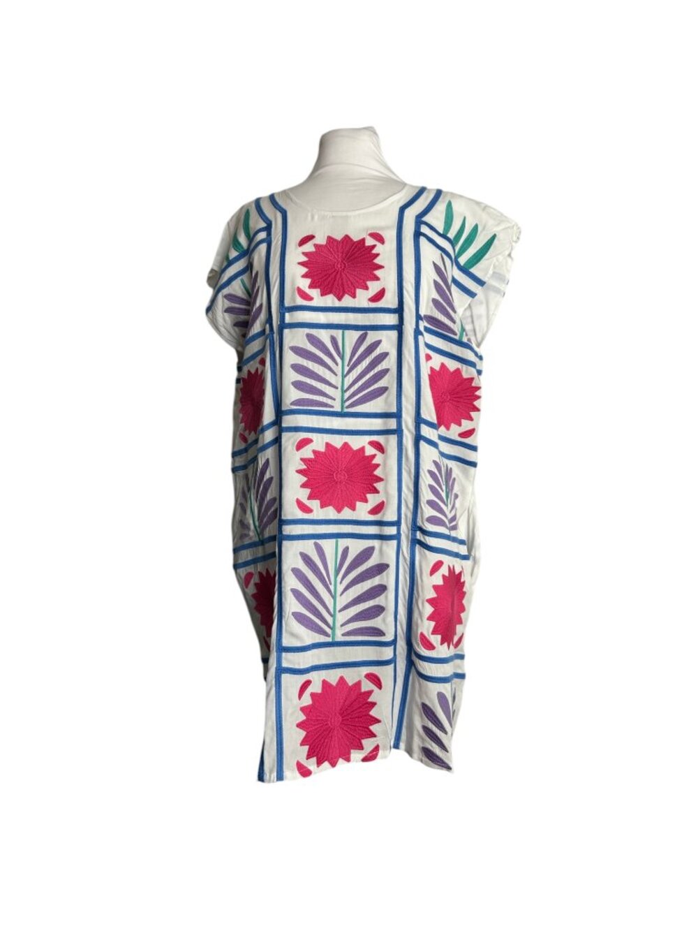 J Marie Gabriella Dress Size Large Embroidered Floral Shift Cap Sleeves Summer